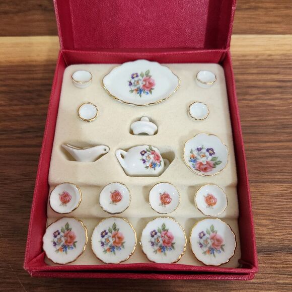 Reutter Porzellan Germany Vintage 17 Pc Floral Gold Rimmed Miniature Tea Set Box - Picture 1 of 6